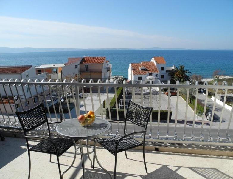 Apartments Magic Time Подстрана Экстерьер фото
